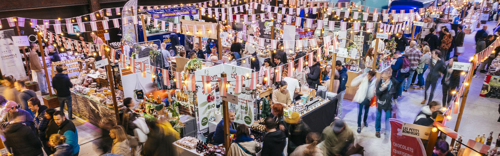 Salon, guirlande guinguette, Paris